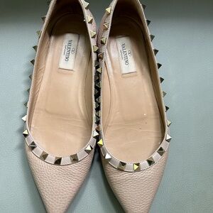 Valentino Garavani Rockstud Blush Nude Leather Flats 7.5